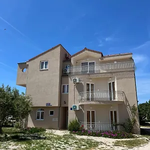 Saldi Apartment Pakoštane